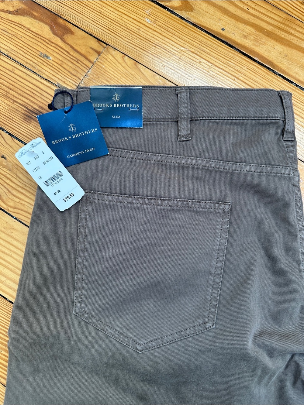 Brooks Brothers Slim Chinos Brown 40 x 32 NWT